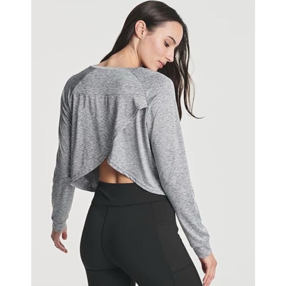 NEW Real Essentials Dry-Fit Long Sleeve Petal Back Crop Top Athletic 1X